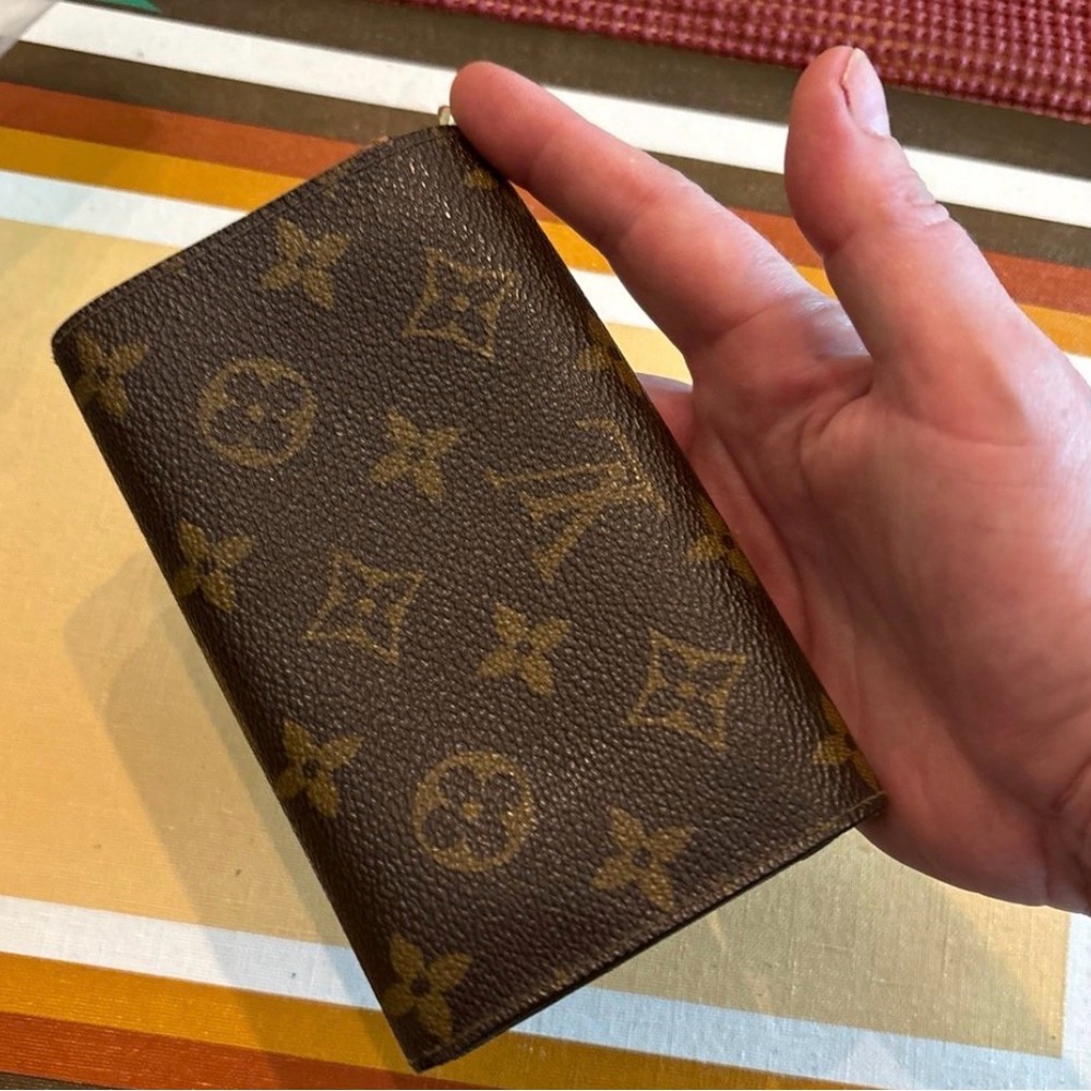 Authentic Louis Vuitton Monogram Wallet - Picture 8 of 10